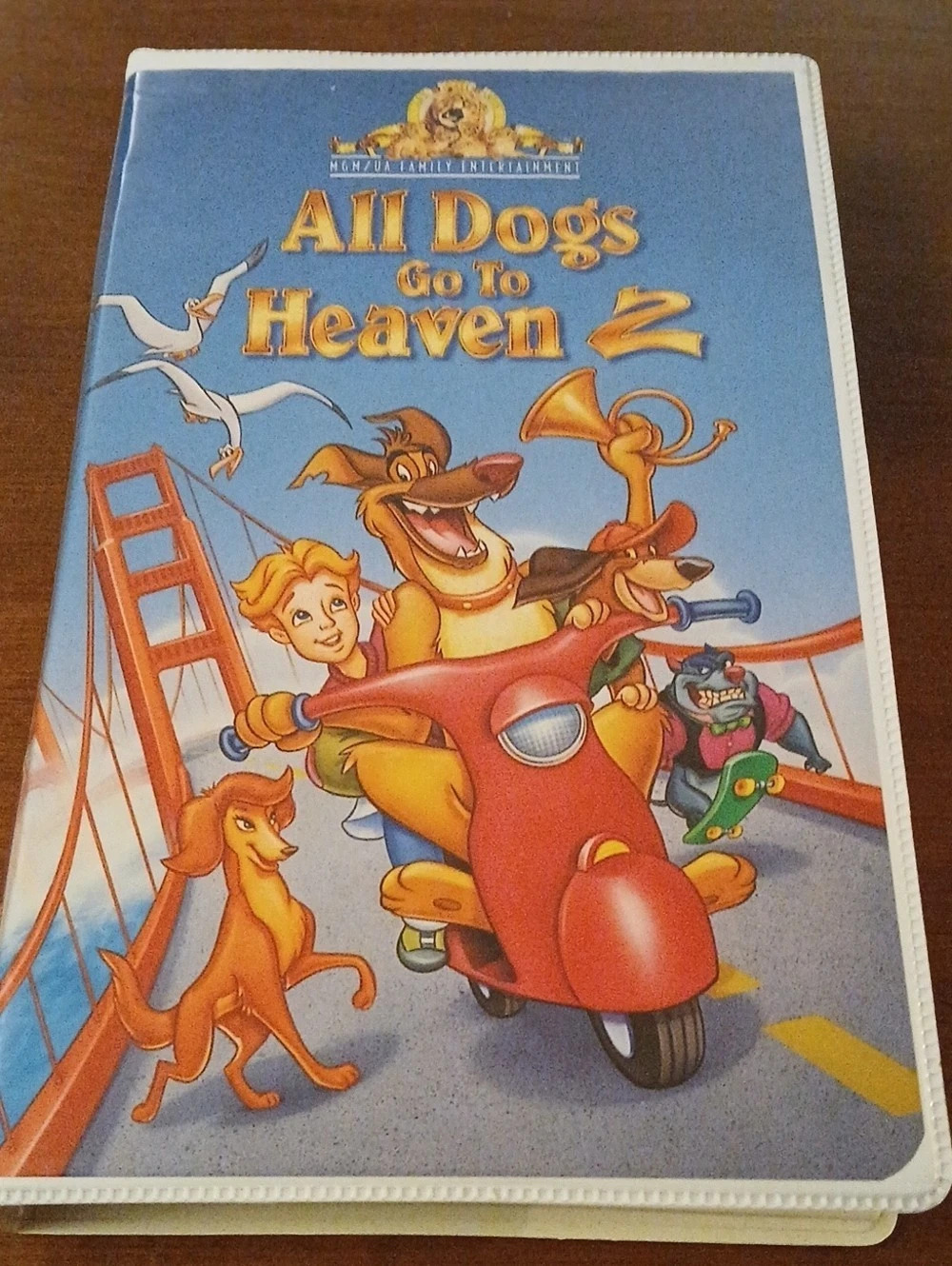 MGM/UA Home Video All Dogs Go to Heaven 2 VHS Tape 1996